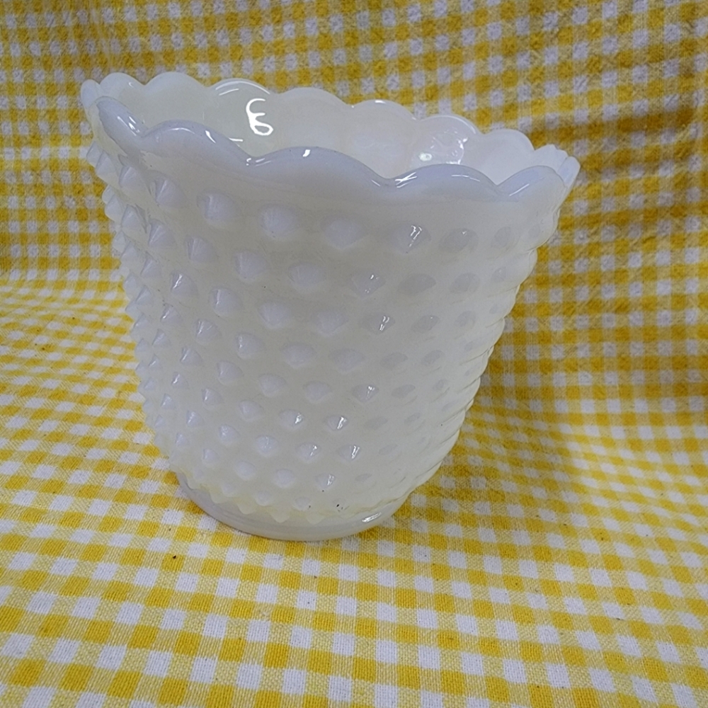 Milk glass vase